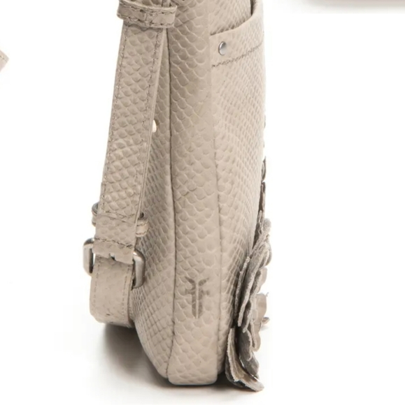 FRYE MELISSA 3D floral Zip crossbody bag with adjustable leather strap- Interio - Picture 4 of 5